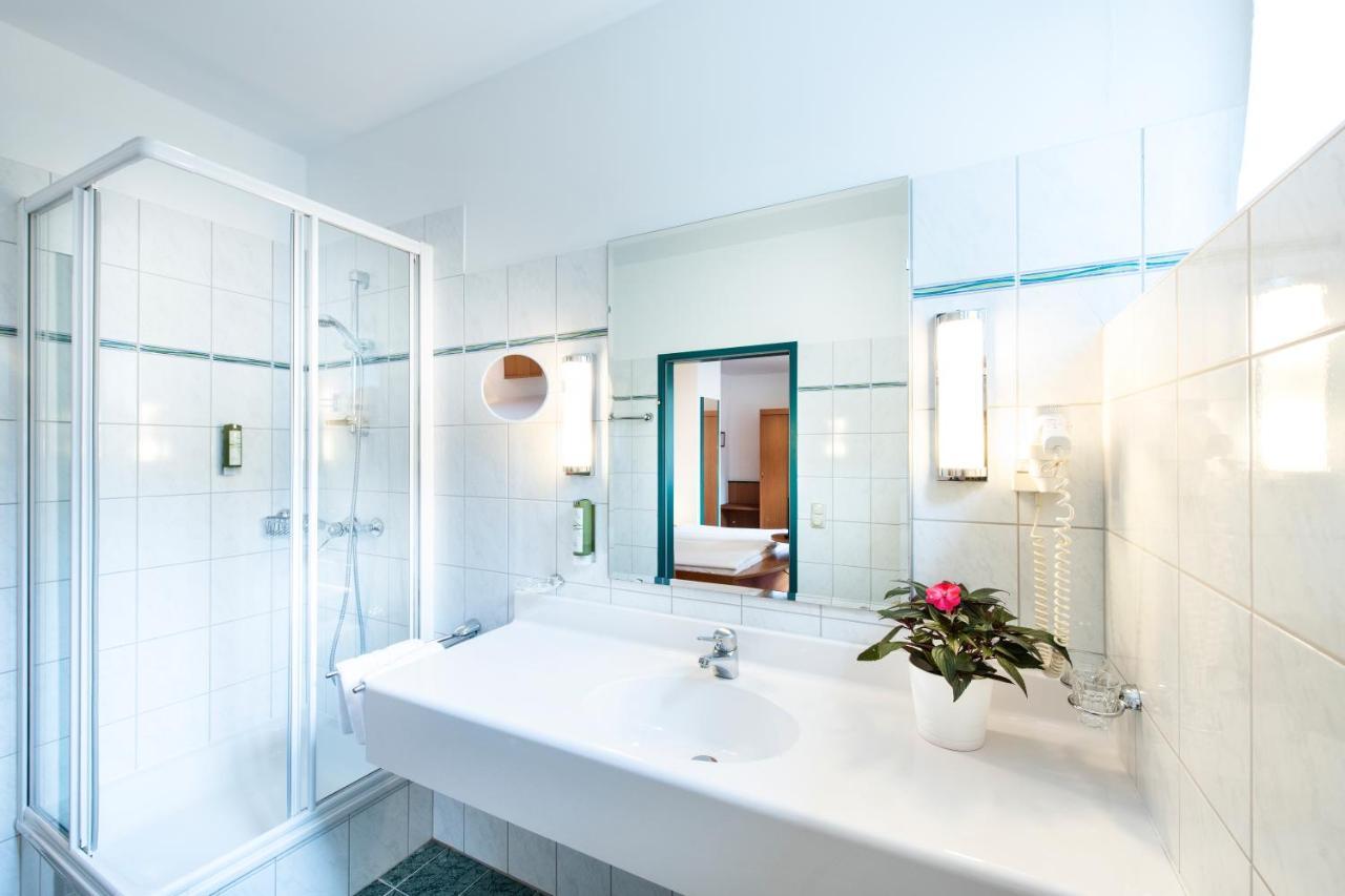 Parkhotel Zur Klause Bad Hall Luaran gambar