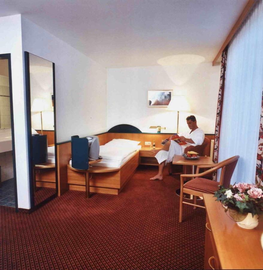 Parkhotel Zur Klause Bad Hall Luaran gambar