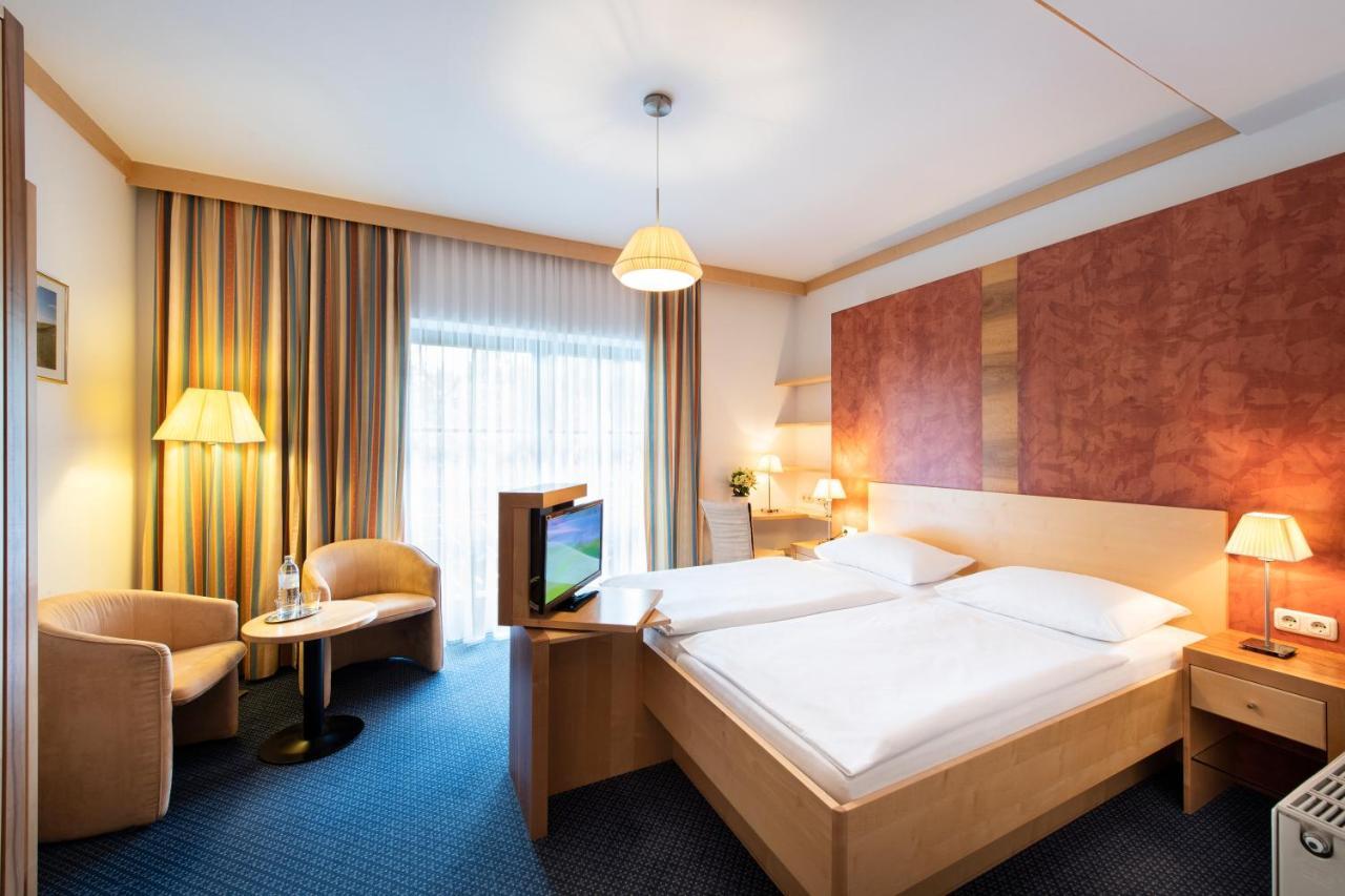Parkhotel Zur Klause Bad Hall Luaran gambar